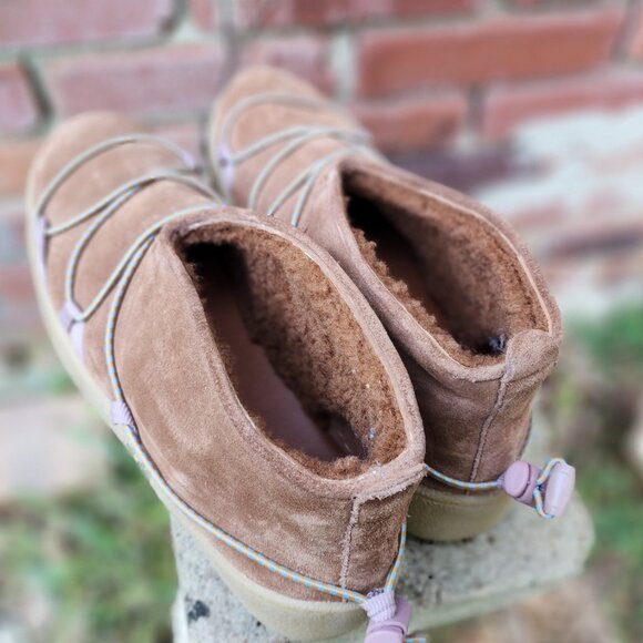 Free People Snowdrop Mukluk Bootie NWOT - Picture 3 of 3